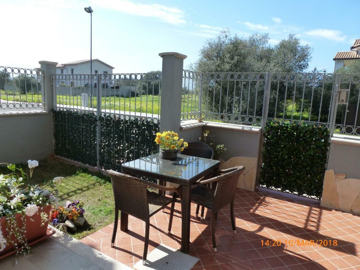 Emozioni D'Estate Bed & Breakfast Pula Exterior photo